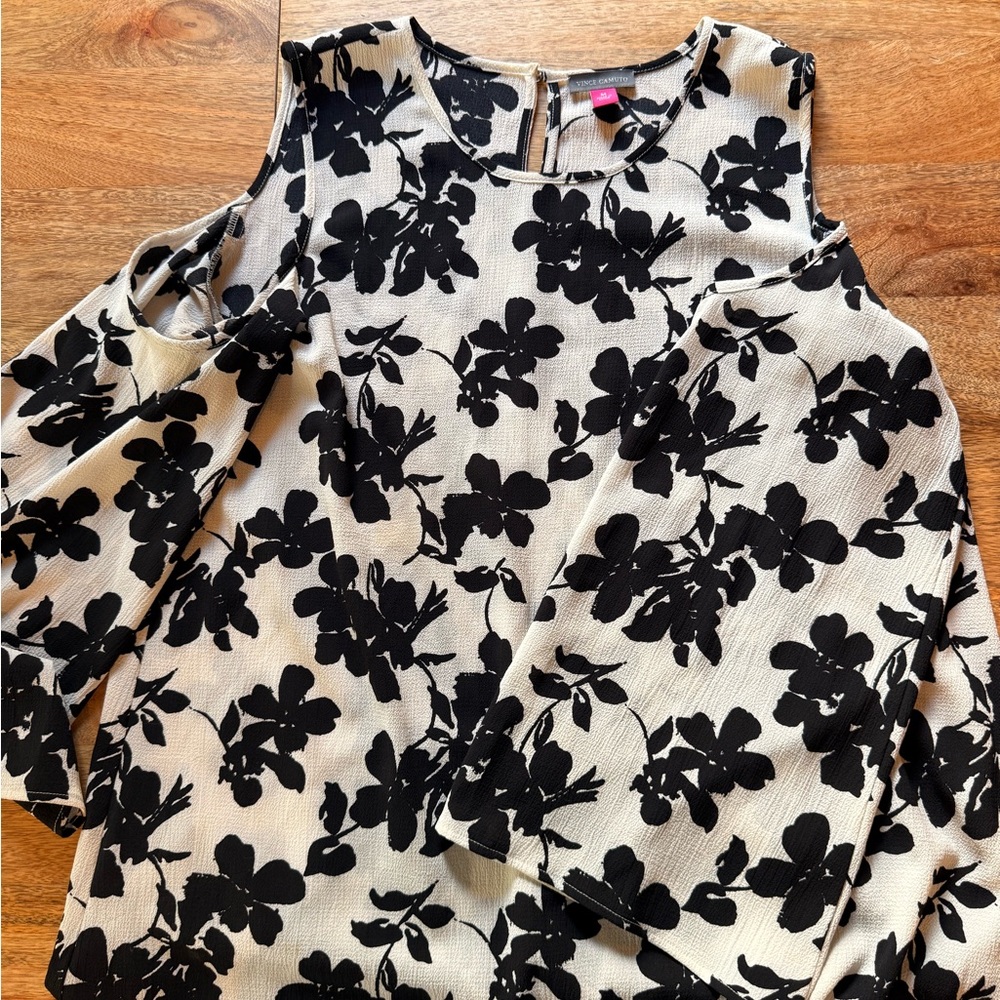 Vince Camuto Black Floral Cold Shoulder Blouse